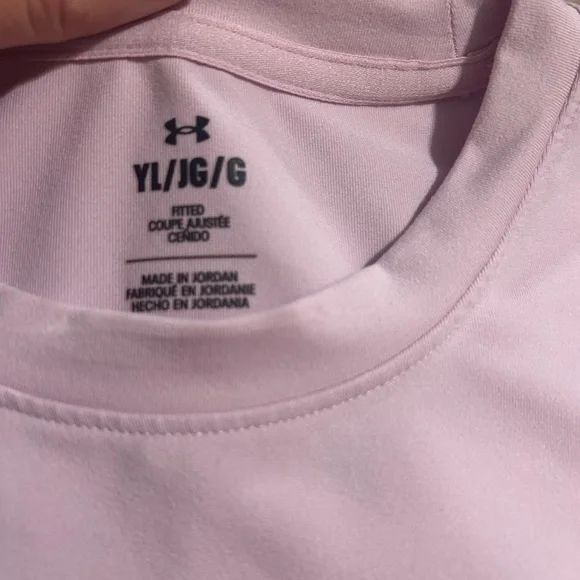 Under Armour Girls LG white/light purple Short Sleeve crop T Casual/athleisure - Picture 3 of 6